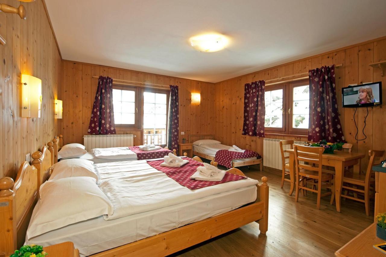 Aalts Dorf Hotel Riale  Kültér fotó